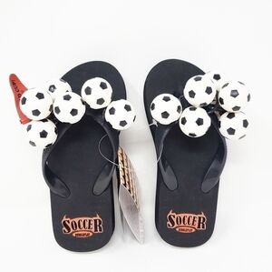 BUBBLEFLOP Soccer flip flop sandal NWT